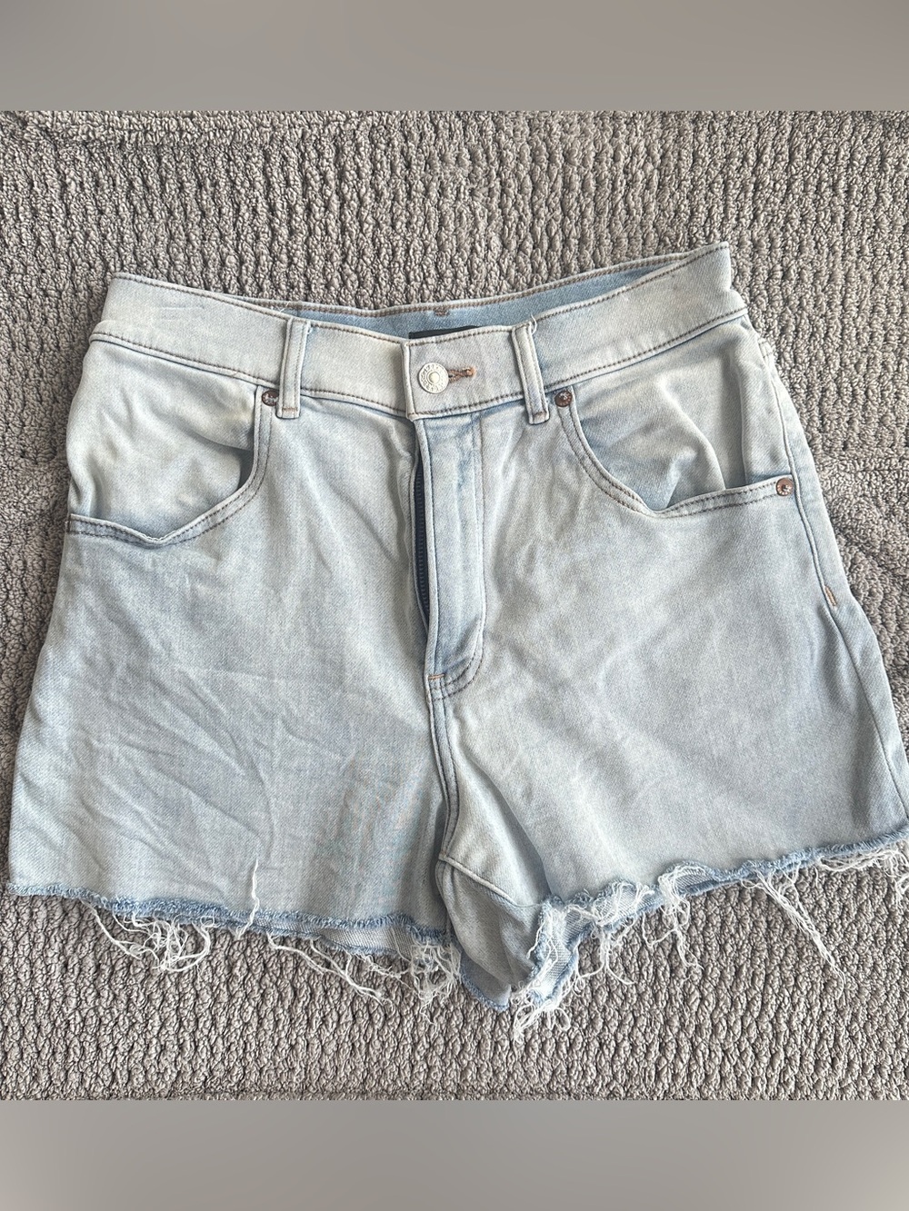 Express Light Wash MOM SHORTS 4 Denim Cutoff Shorts with Frayed Hem